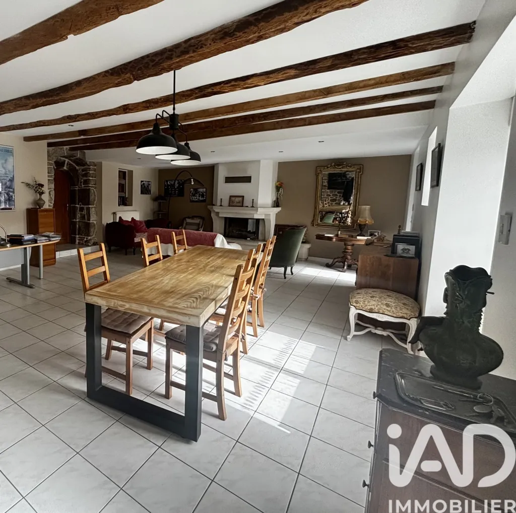 Esszimmer - Characterful Longère with Garden in Sulniac