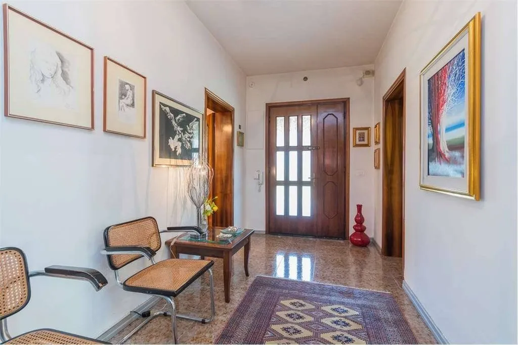 Luxury Villa with Workshop in Vazzola