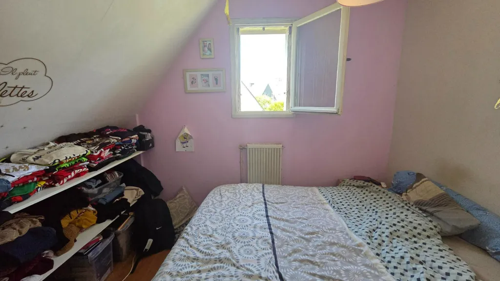 Bedrooms - 5-Piece House with Garden near Bégard Centre