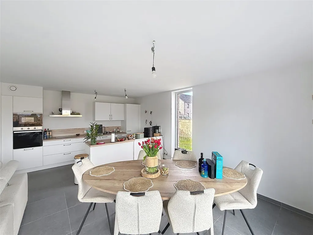 Sala da pranzo - Eco-Friendly House with Solar Panels in Cerexhe-Heuseux
