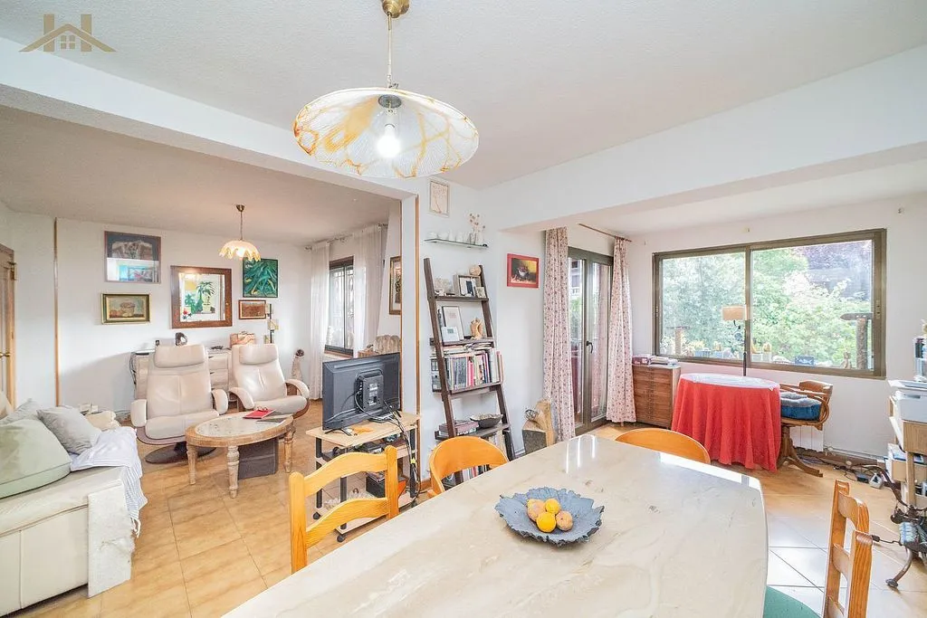 Salle à manger - Corner Semi-detached with Pool in Dehesa – El Soto