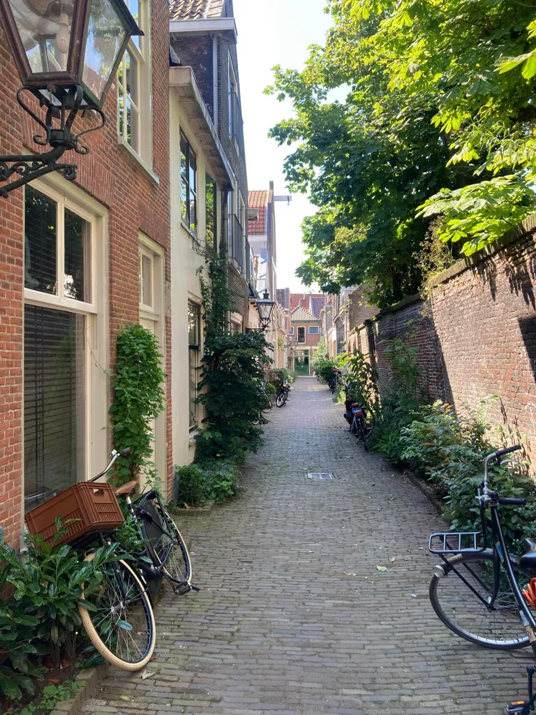 Exterior - Charming House with Garage in Leiden
