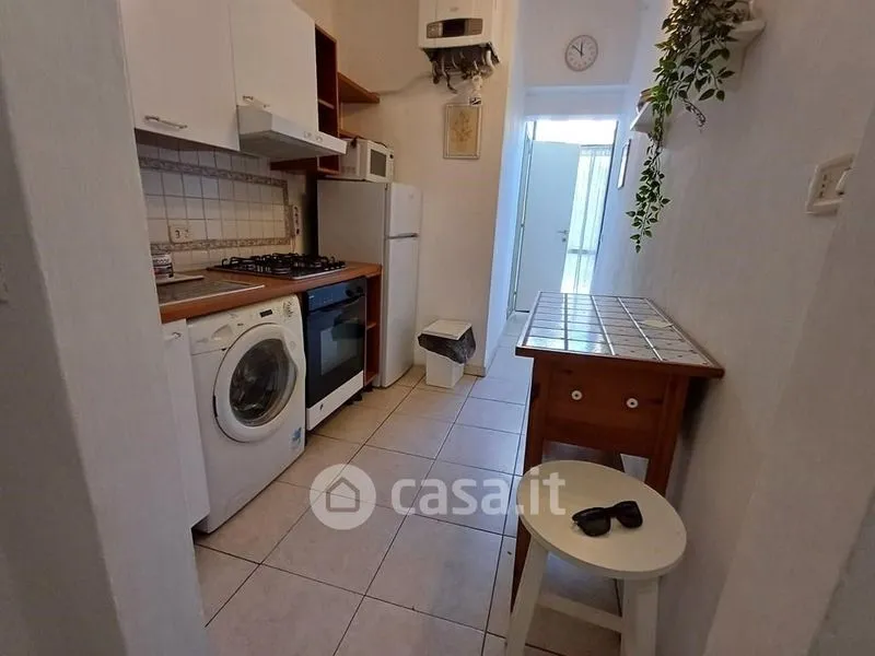 Cuisine - Armed Trilocale with Balcony in Florence
