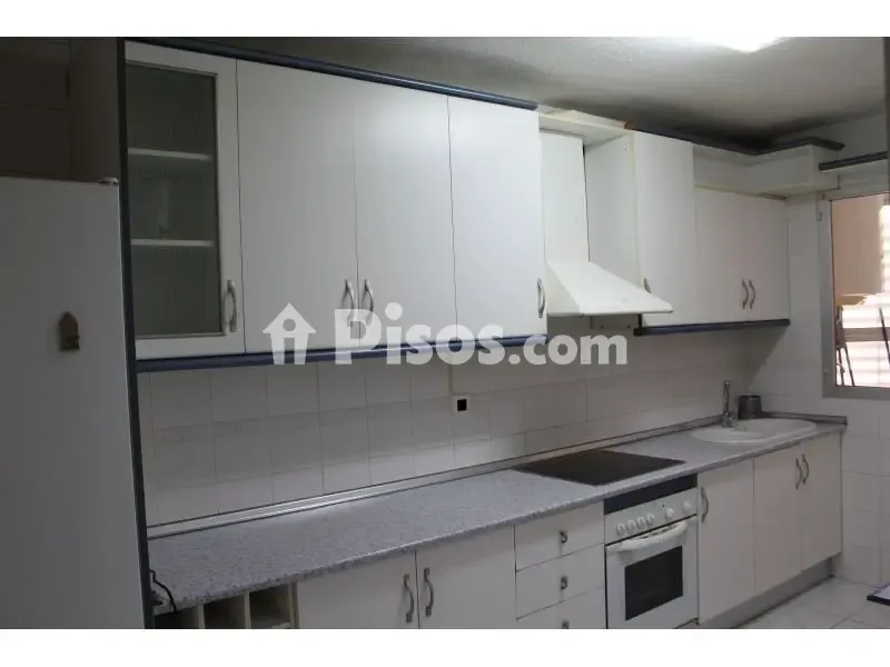 Cuisine - Spacious Apartment with Balcony in Murcia