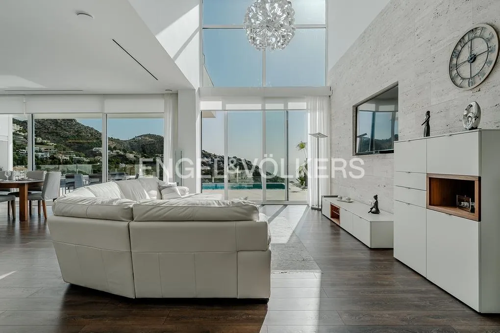 Elutuba - Modern Villa with Sea Views in Altea Hills