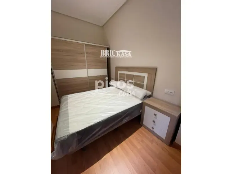 Bedrooms - Furnished Flat with Air Conditioning in Cáceres