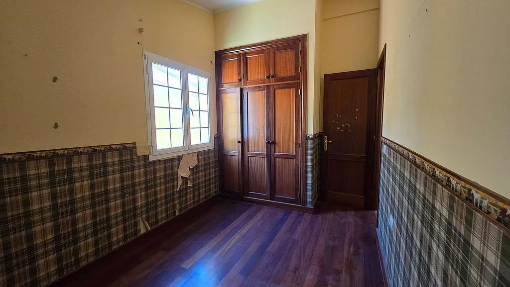 hallway_entrance
