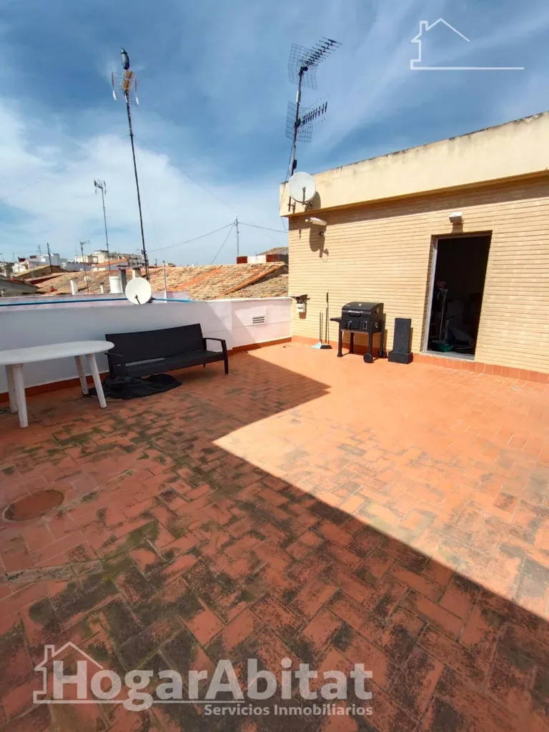 Terrass - Spacious Corner House with Terraces in Alginet