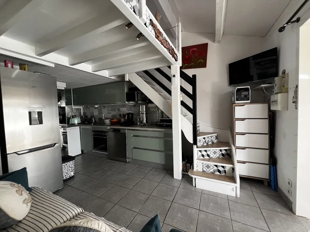Cuisine - Pavillon avec Piscine et Tennis dans Résidence Sécurisée