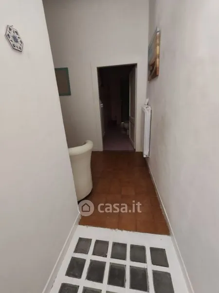 Esik - Fully Furnished Flat with Terrace in Viterbo