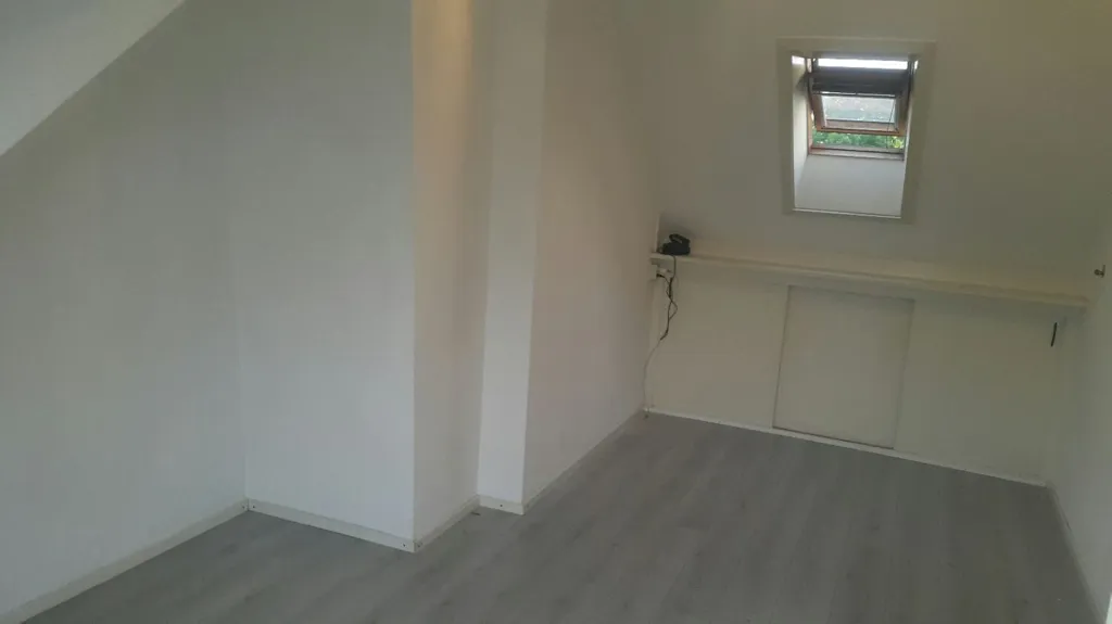Stanze - Student Room with Shared Amenities in TU Area