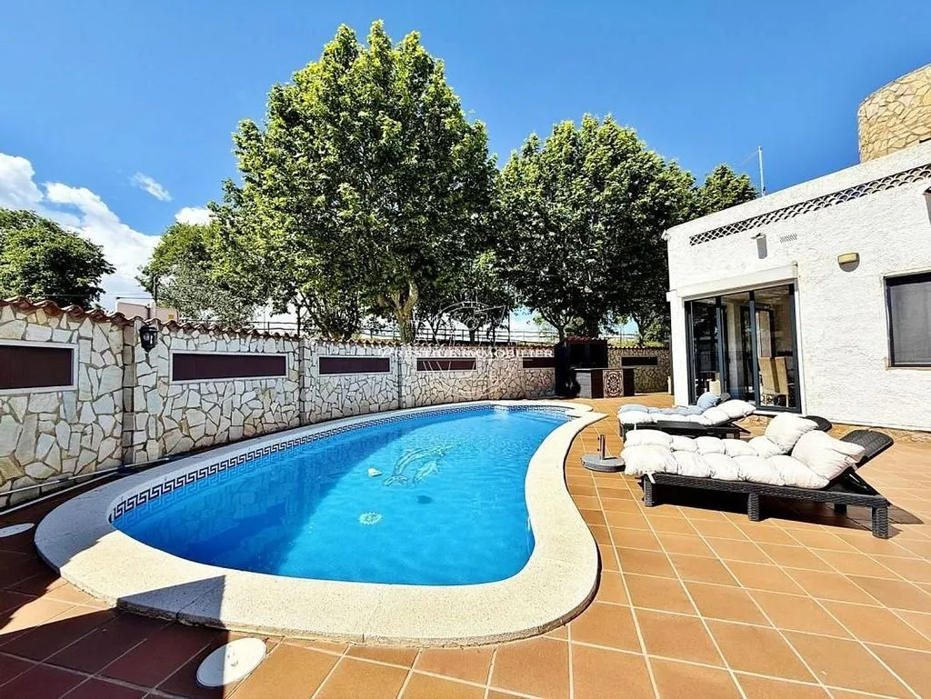 pool_area