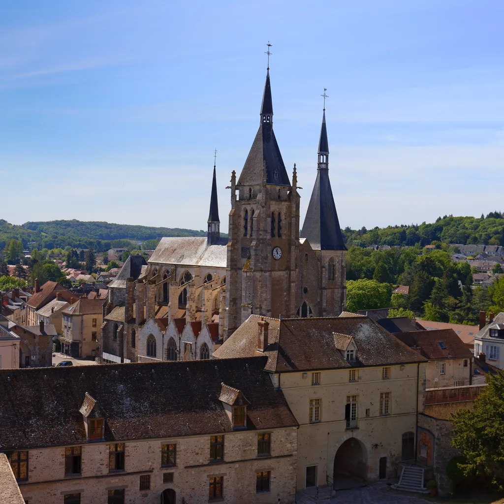 Exterior - 1-Bedroom Apartment with Balcony in Dourdan