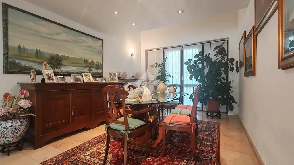 Söögituba - Signorile Villa with Garden in Opera