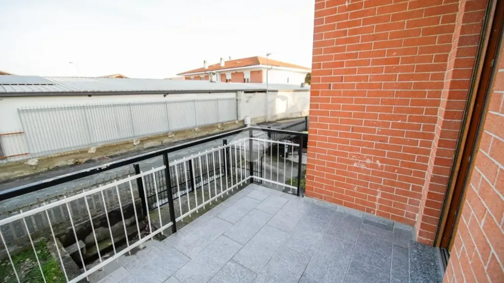 Balcon - Rustic Apartment with Triple Exposure in San Benigno Canavese