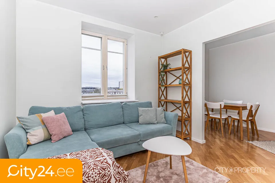 Elutuba - Character Apartment with Balcony in Tallinn City Centre