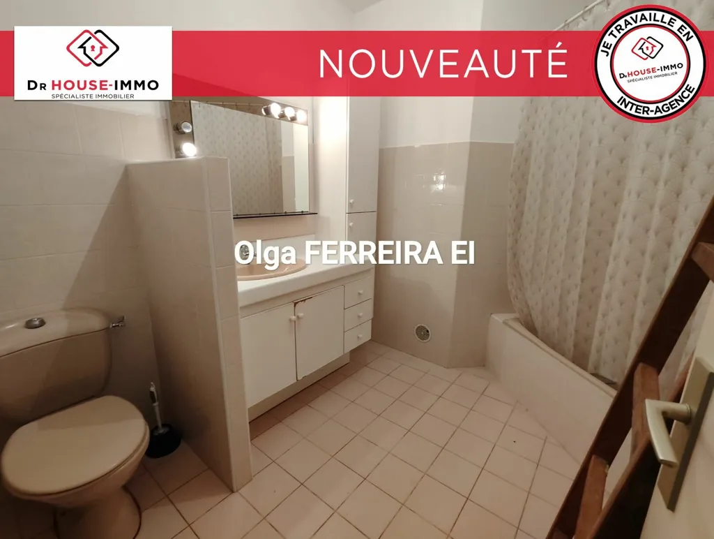 Salles de bain - Maison Familiale avec Vue Panoramique à Limoux