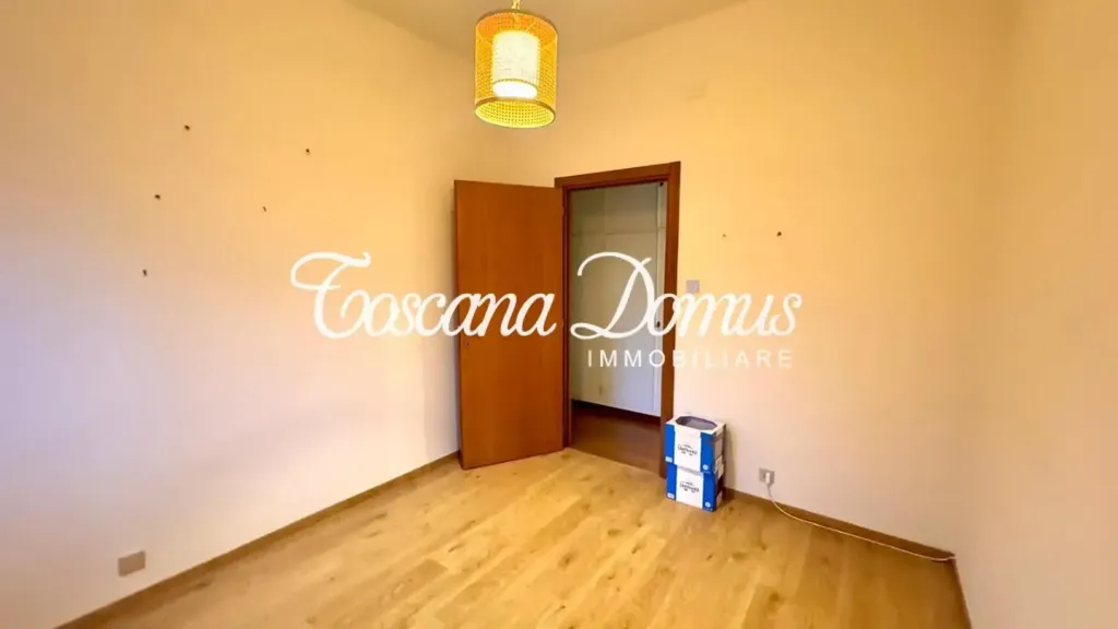 Toad - Rustic Apartment with Terraces in Siena