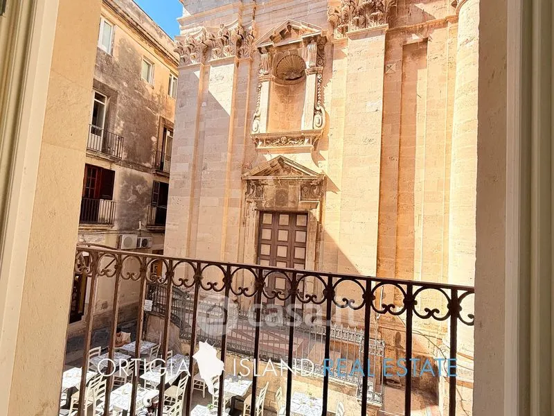Rõdu - Quadrilocale with Balconies in Ortigia, Siracusa