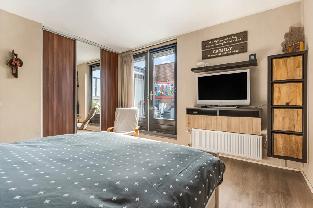 Magamistoad - Luxury Corner Penthouse with Large Terrace in Almere