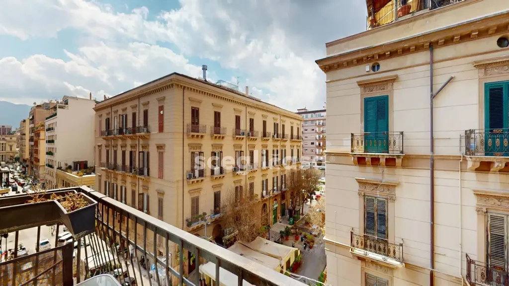 Rõdu - Armed Studio with Balcony in Palermo