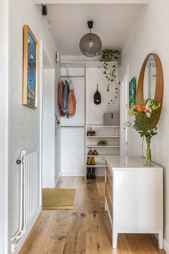 Entrée - Modern Flat with Balcony in Östergötland