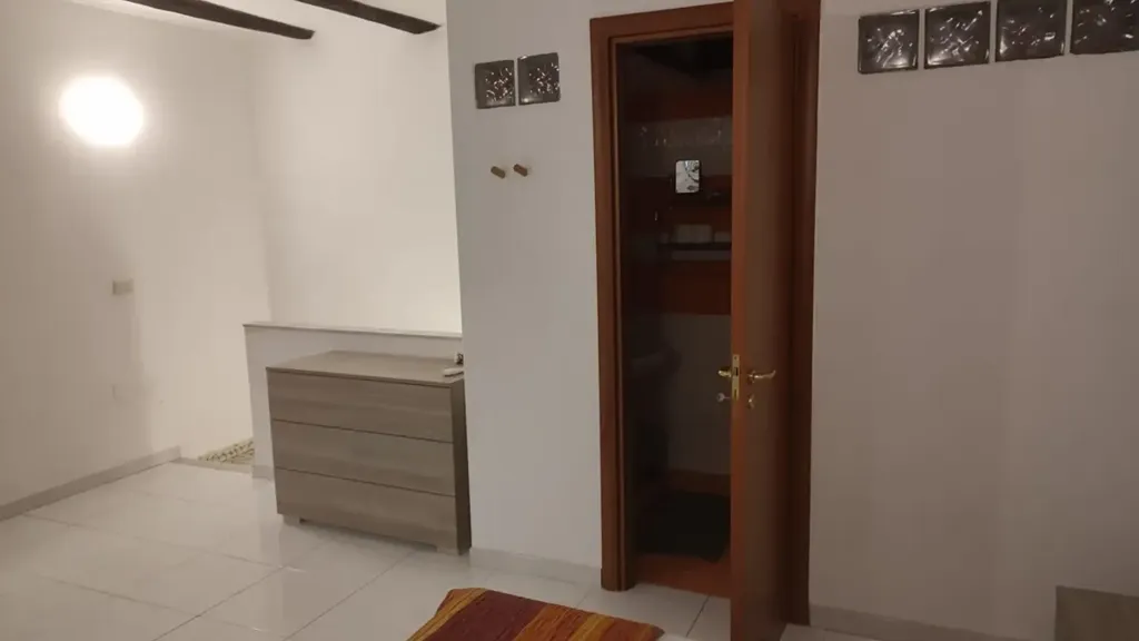 hallway_entrance
