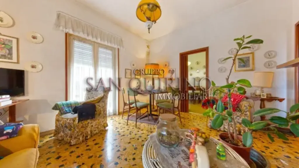 Séjour - Villa with Private Garden in Guastalla