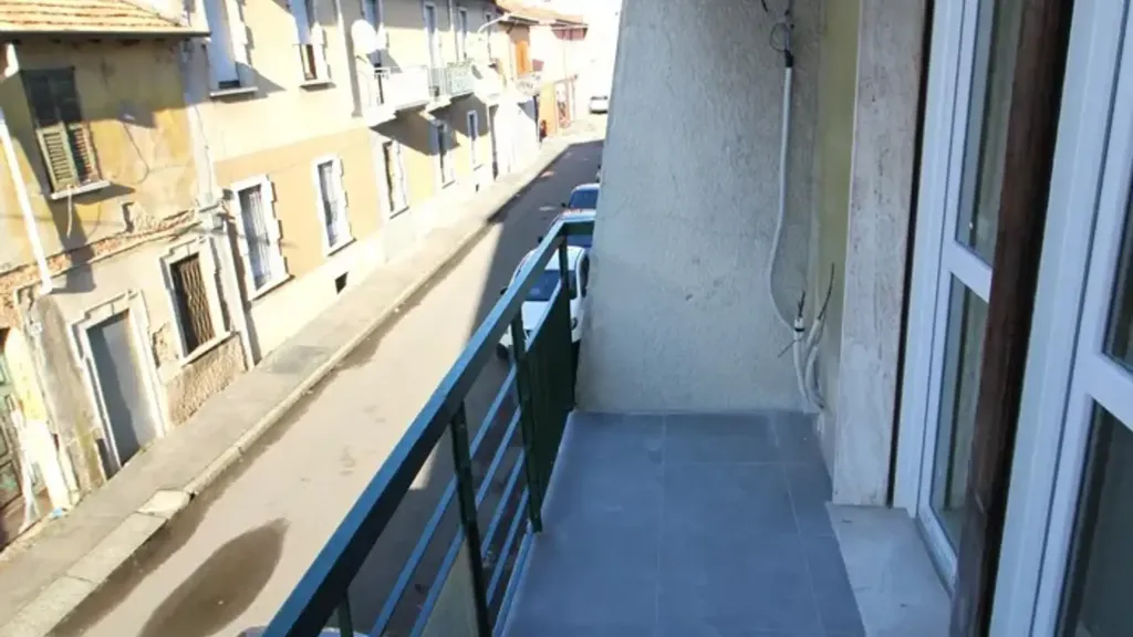Rõdu - Rustic-Style Flat with Balcony in Legnano