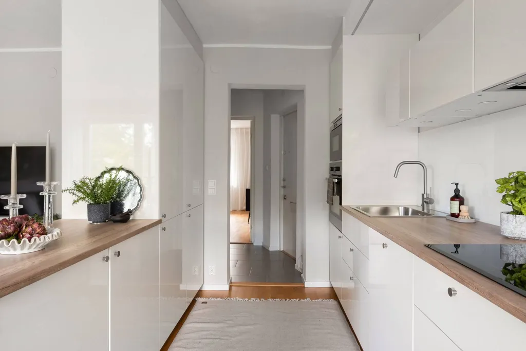 Cuisine - Bright Two-Bedroom Flat with Large Terrace in Stockholm
