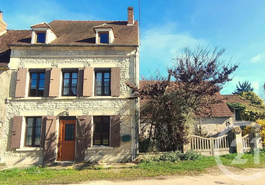 Esterno - House with Garden in Donzy