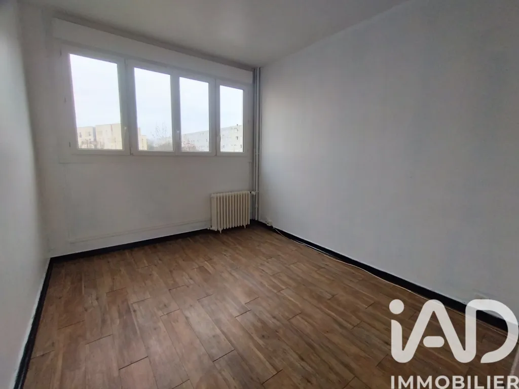 Toad - 3-Bedroom Apartment with Loggia in Le Mans