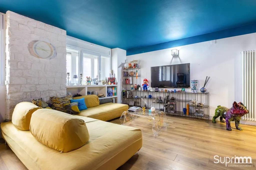 Séjour - Restored Apartment with Private Courtyard in Turin