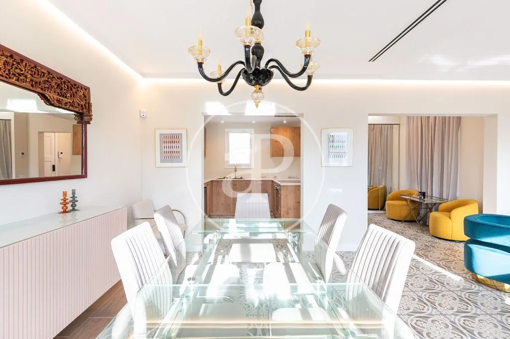 Salle à manger - Luxury Flat with Balcony on Consell de Cent, Barcelona