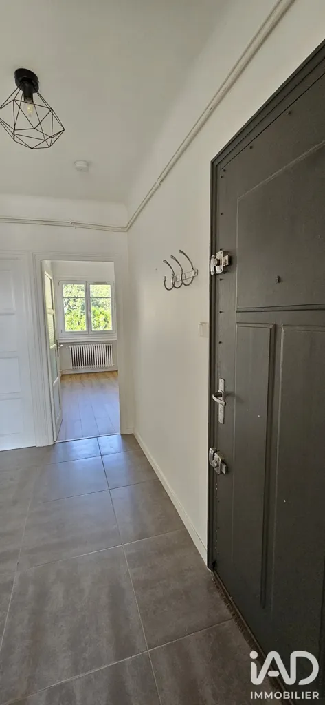 Entrée - Appartement T3 avec Balcon à Saint-Étienne