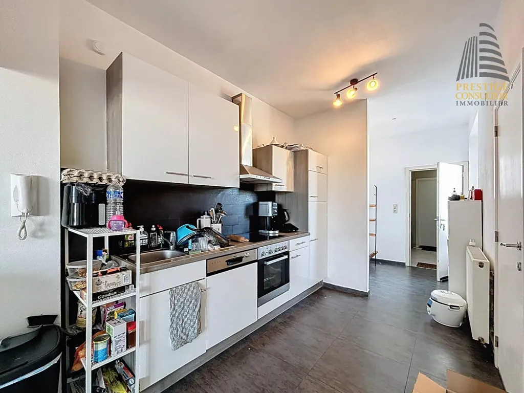 Köök - Two-Bedroom Apartment with Terrace in Anderlecht