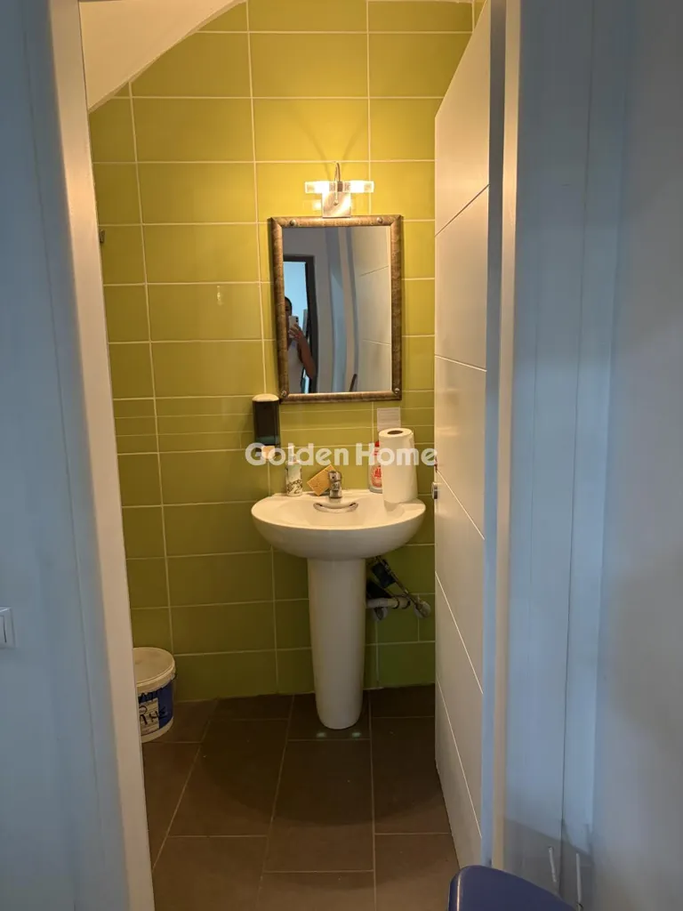 Bagni - Commercial Space with Parking in Nea Makri Centre