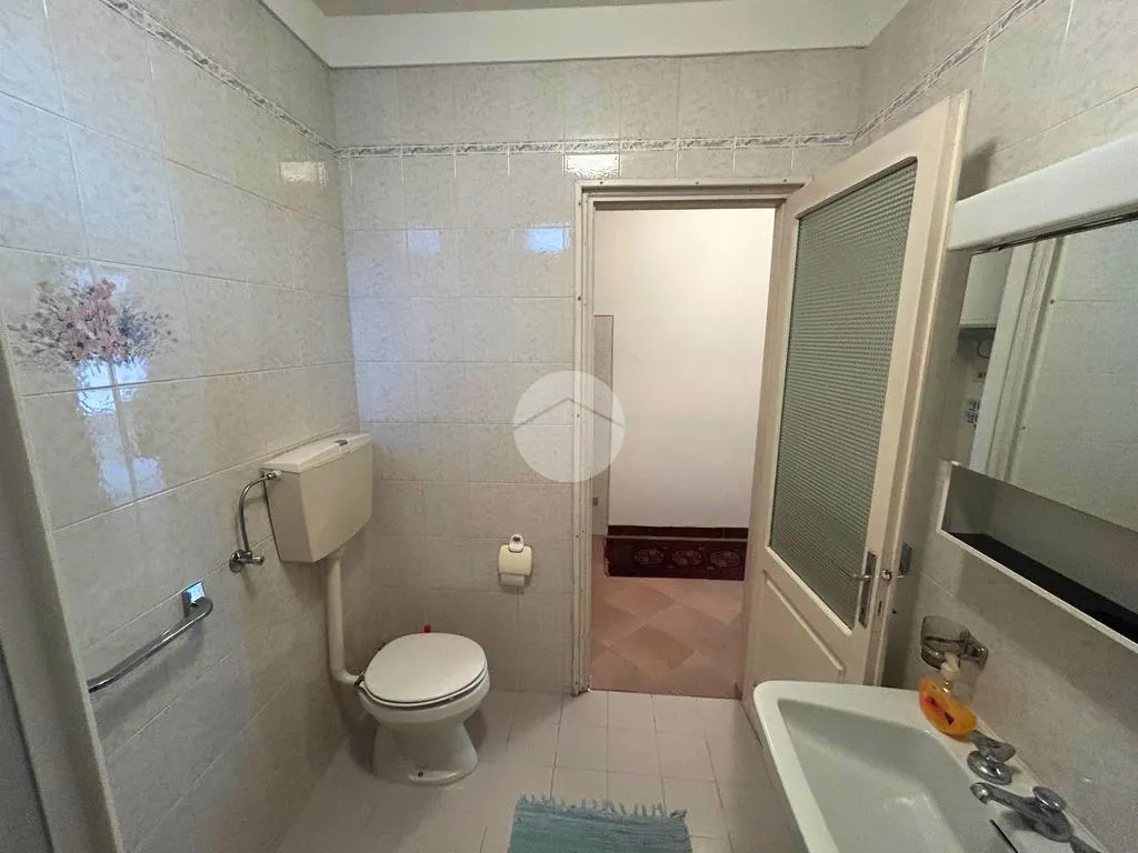 Bathrooms - Independent House with Panoramic View in Vigolo