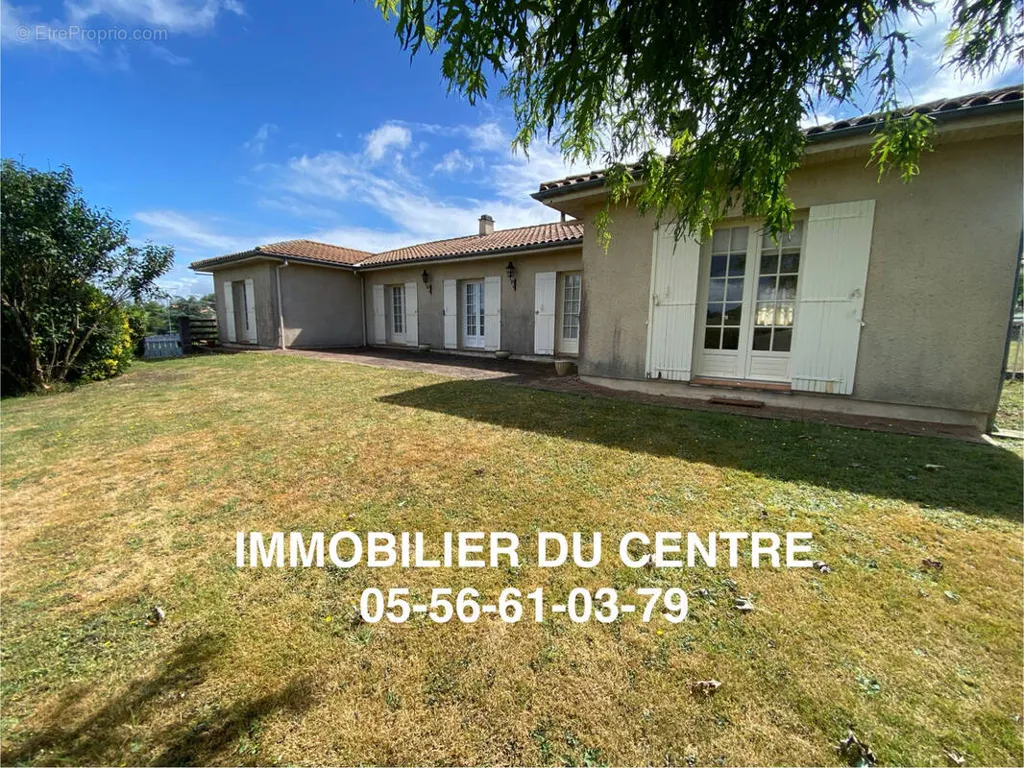 Aed - Villa with Terrace near Laroque Centre