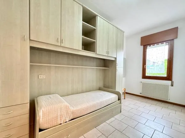 Magamistoad - Rented Apartment with Terraced View in Jesolo