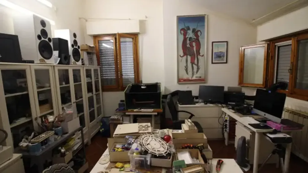 Kabinet - Corner Villa with Garden in Montespertoli