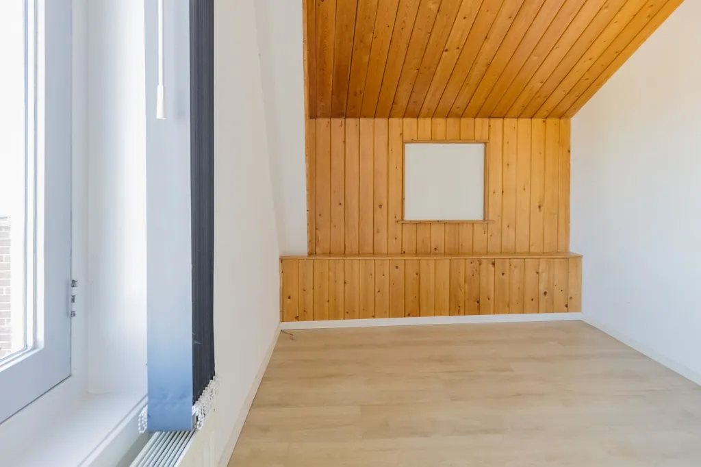 Pièces - Sustainable Dijkwoning with Sluice View in Spaarndam