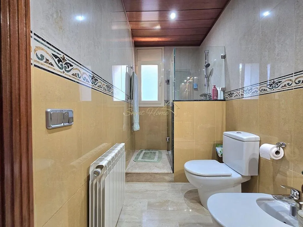 Vannitoad - Luxury House with Pool in Cabrils, Catalonia