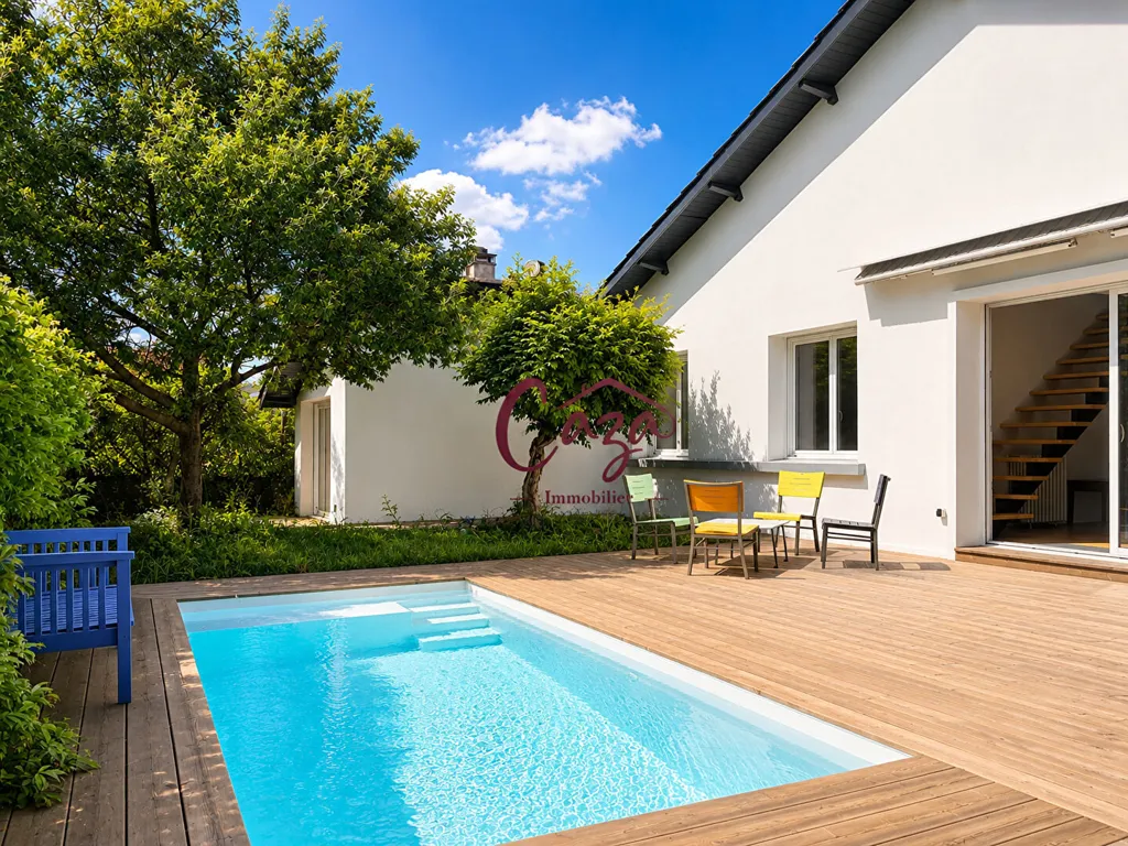Piscine - Maison rénovée avec piscine à Carignan-de-Bordeaux
