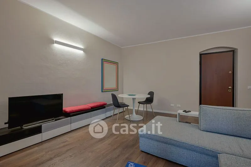 Elutuba - Modernised Apartment in Sarzana's Historic Centre