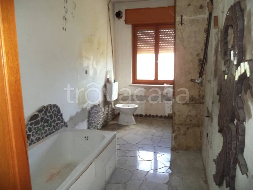 Bagni - Spacious Villa with Garden in Carlino