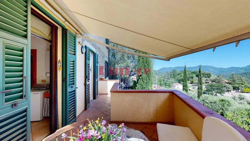 Terrasse - Restored Stone Villa with Open Valley View in Casanova Lerrone