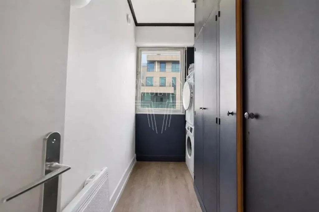 hallway_entrance
