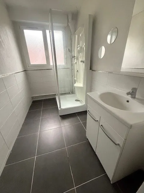 Bagni - City Centre 2-Bed Apartment in Amiens