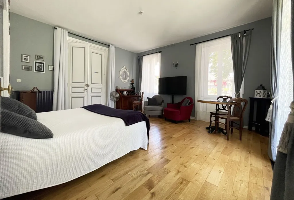 Chambres - Château du XVIIIe avec gîte indépendant à Cognac